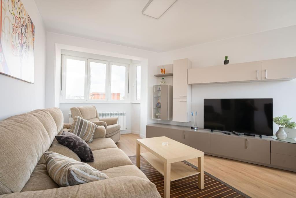 Myhousespain - Moderno Piso Frente Al Mar Хихон Екстериор снимка