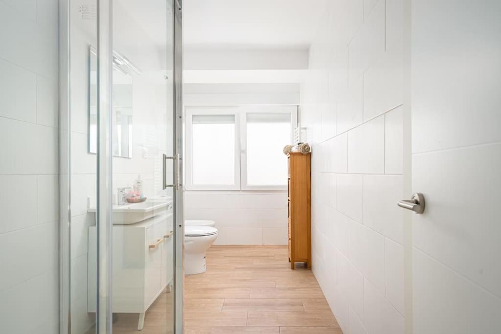 Myhousespain - Moderno Piso Frente Al Mar Хихон Екстериор снимка