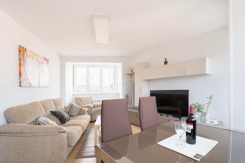Myhousespain - Moderno Piso Frente Al Mar Хихон Екстериор снимка