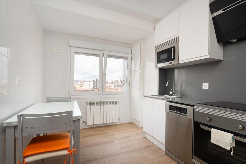 Myhousespain - Moderno Piso Frente Al Mar Хихон Екстериор снимка