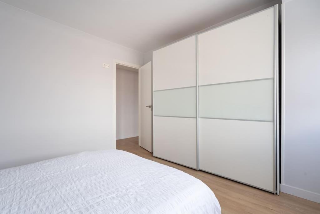 Myhousespain - Moderno Piso Frente Al Mar Хихон Екстериор снимка