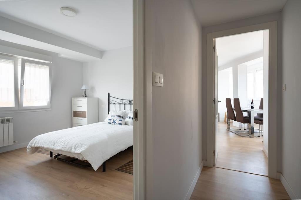 Myhousespain - Moderno Piso Frente Al Mar Хихон Екстериор снимка